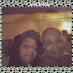 Meet your Posher, Dara